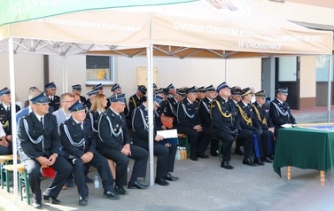 Zaproszeni goście przedstawiciele służb mundurowych, parlamentu oraz samorządu i kultury. 