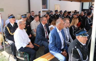 Zaproszeni goście przedstawiciele służb mundurowych, parlamentu oraz samorządu i kultury. 