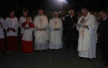 b. Niepodległość (11)