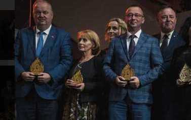 Zdjęcie grupowe uczestnik&oacute;w. 