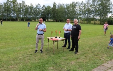 Rozdanie nagr&oacute;d podczas zakończenia turnieju. 