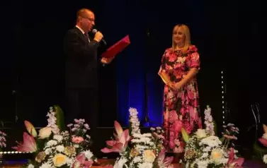 W&oacute;jt oraz Pani Dyrektor Małgorzata Wierdak. 