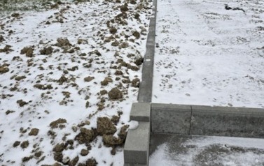 Przebudowa schod&oacute;w przy SP Kobylany (5)