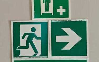 Tabliczki informacyjne. 