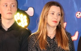 Zona Szymona Szmista, kt&oacute;ra w jego imieniu odebrała nominacje dla najlepszego sportowca powiatu krośnieńskiego. 