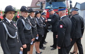 Wręczenie odznak dla zasłużonych druh&oacute;w. 