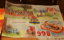 Kolorowa praca. Kolaż czynności wykonywanych przez strażak&oacute;w. 