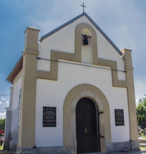 Kaplica grobowa w Bóbrce 